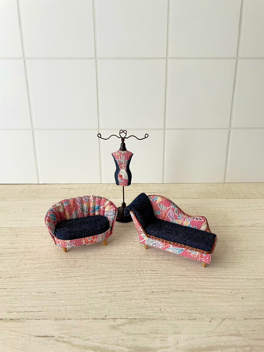 ※母の日プレゼント対象商品※ Yon.×匁MOM ME シェル型 2人掛けSOFA MOYN4002