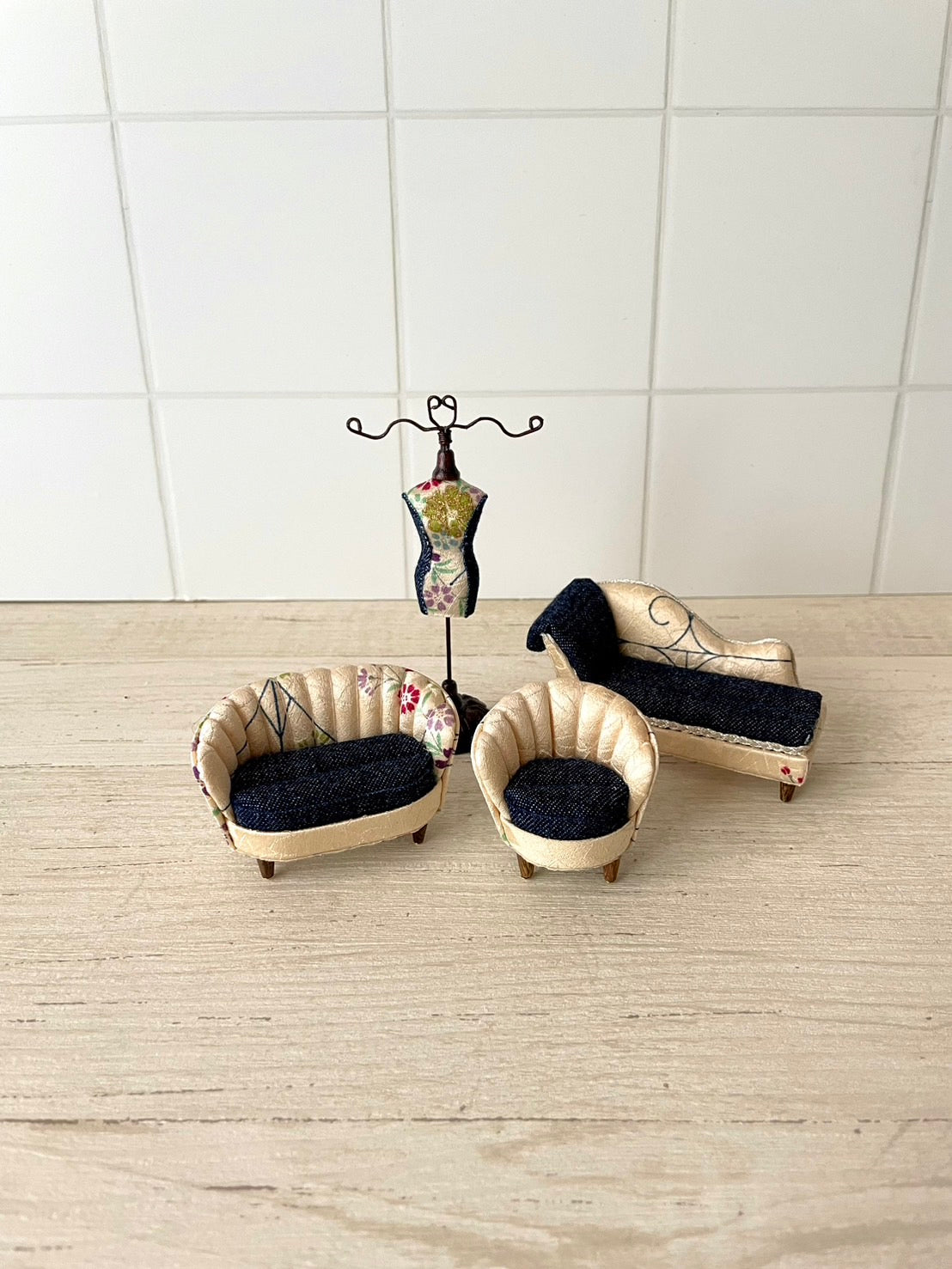 ※母の日プレゼント対象商品※ Yon.×匁MOM ME シェル型 2人掛けSOFA MOYN5002