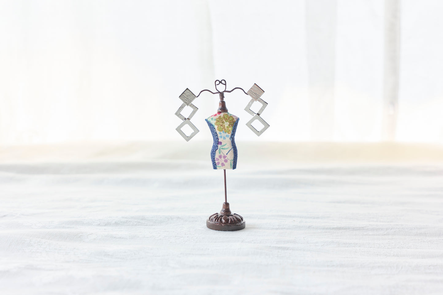 ※母の日プレゼント対象商品※ Yon.×匁MOM ME イヤリングスタンド MOYN5003