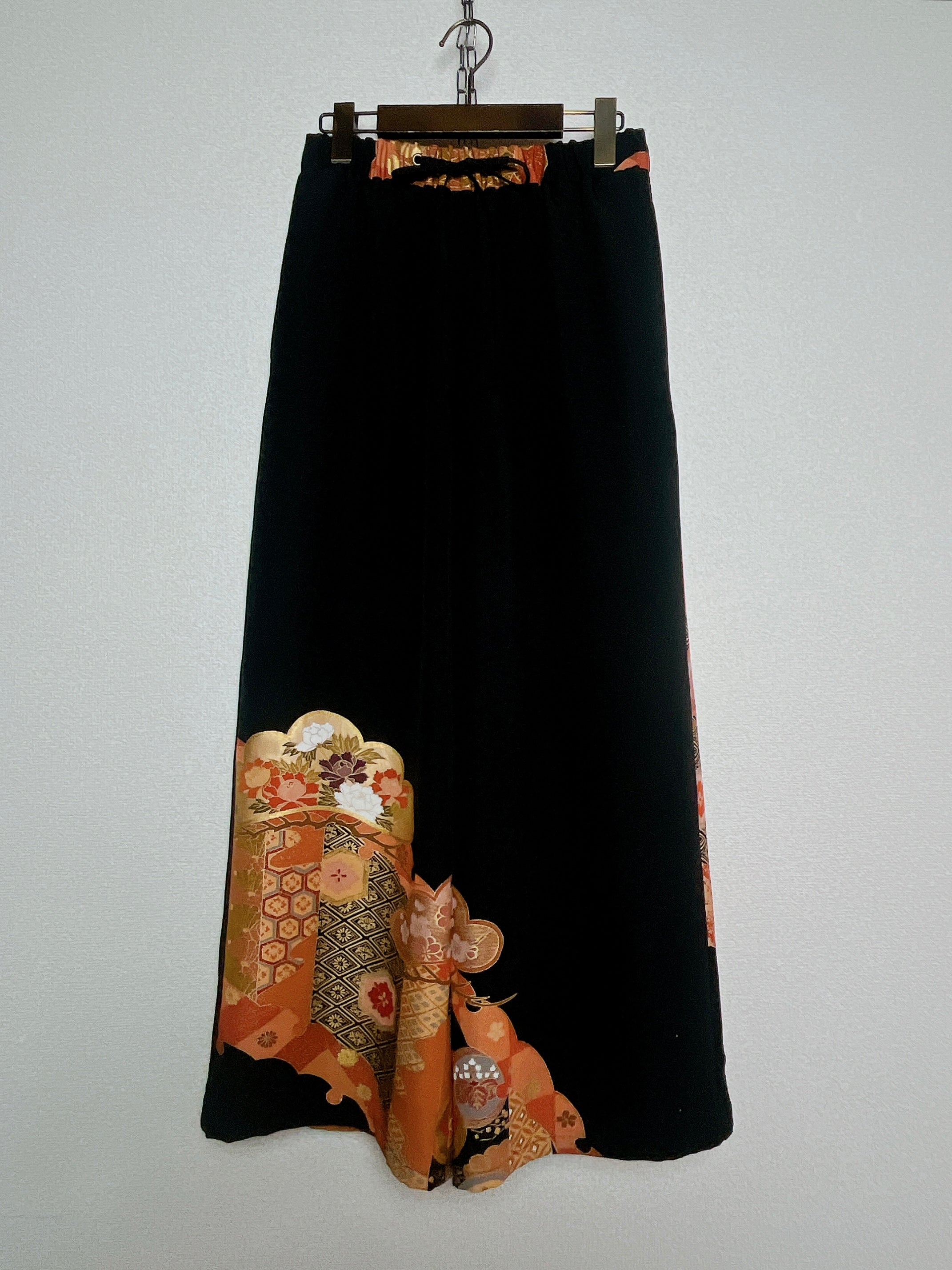 NEW IN – 紬 -tsumugi-