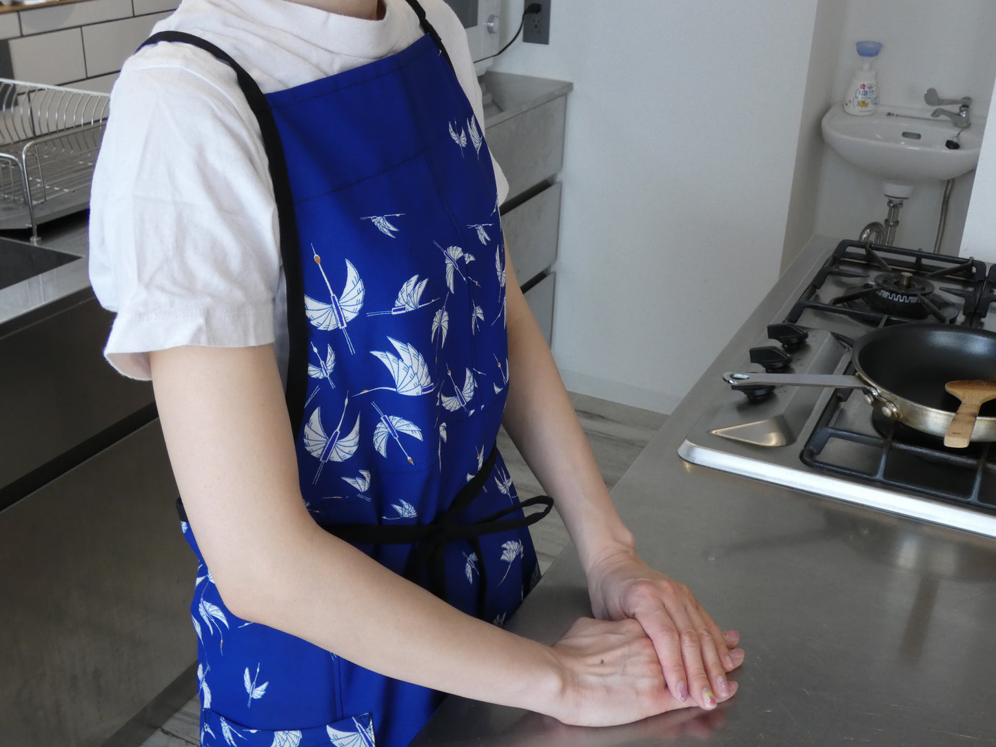 MOMME キッチンエプロン　MOAP16D13